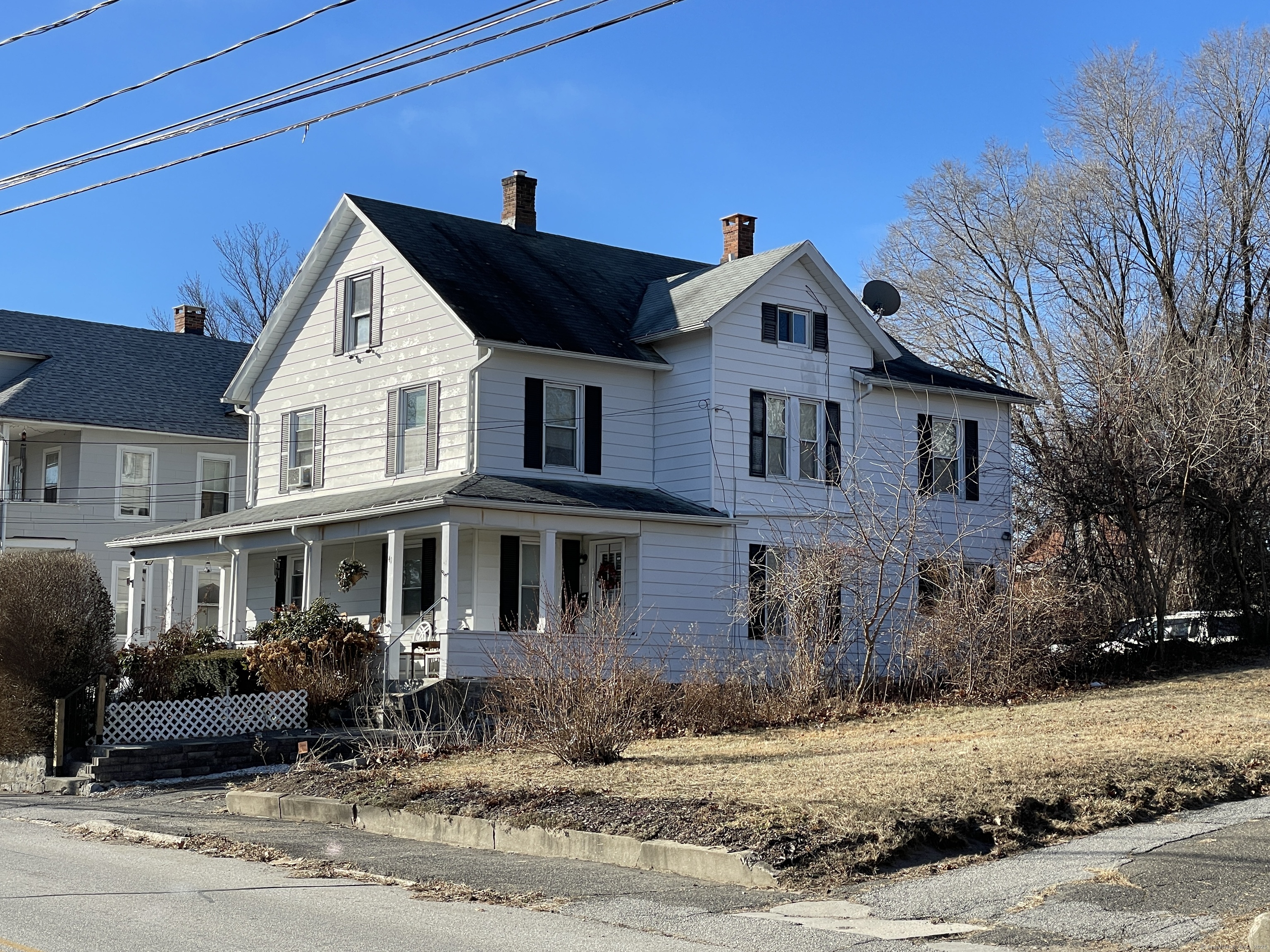 Norwood Street, Torrington, Connecticut - 6 Bedrooms  
3.5 Bathrooms  
12 Rooms - 