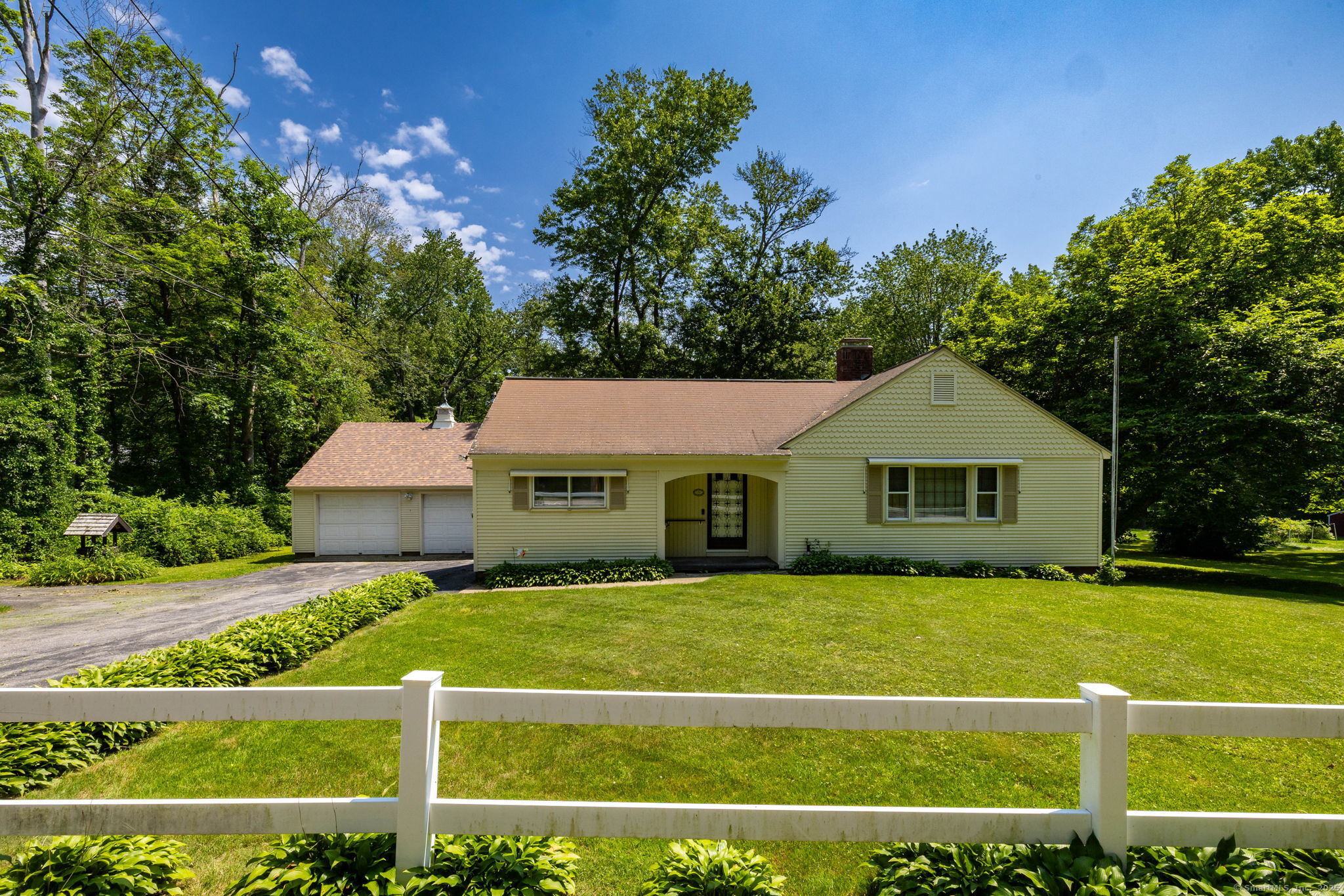 Property for Sale at Hennequin Road, Columbia, Connecticut - Bedrooms: 3 
Bathrooms: 1 
Rooms: 6  - $349,000