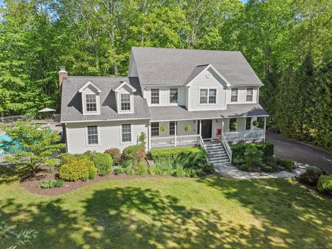 56 New Lebbon Road Newtown CT 06482
