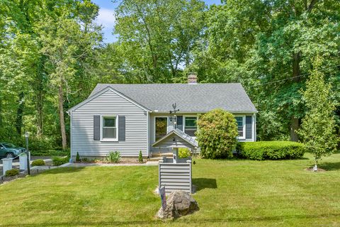 A home in Deep River