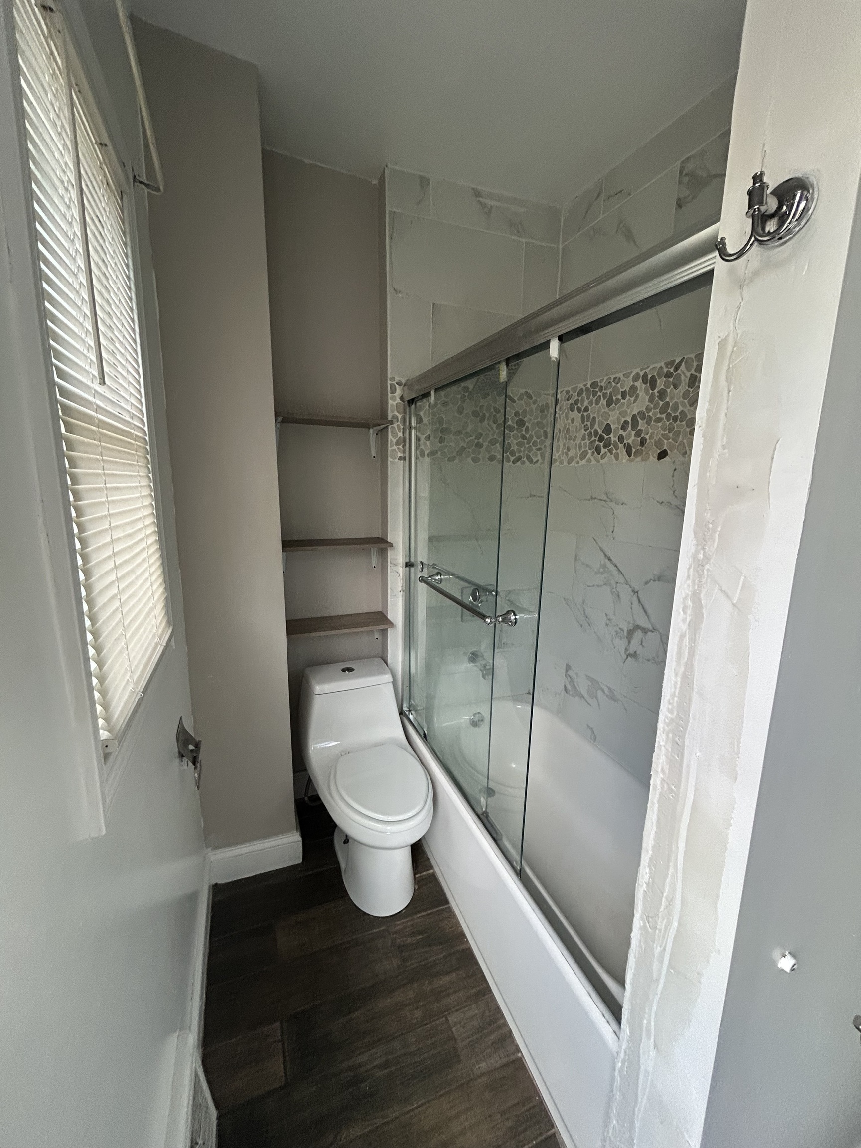 Meriden, Connecticut 06451, United States, 4 Bedrooms Bedrooms, ,1 BathroomBathrooms,Residential,Active,240013