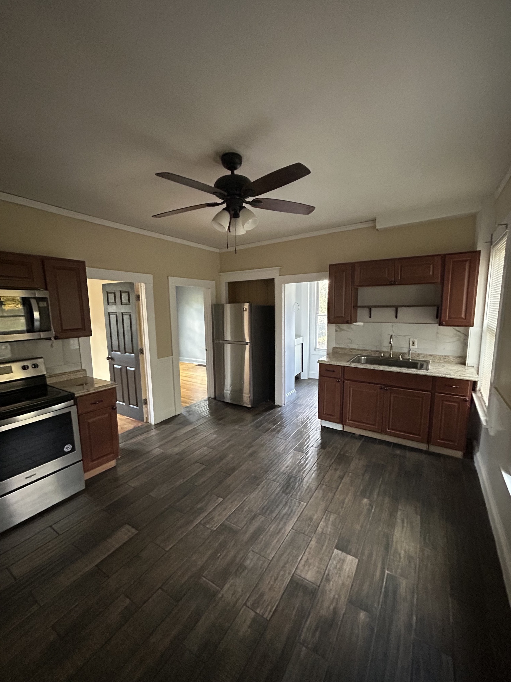 Meriden, Connecticut 06451, United States, 4 Bedrooms Bedrooms, ,1 BathroomBathrooms,Residential,Active,240013