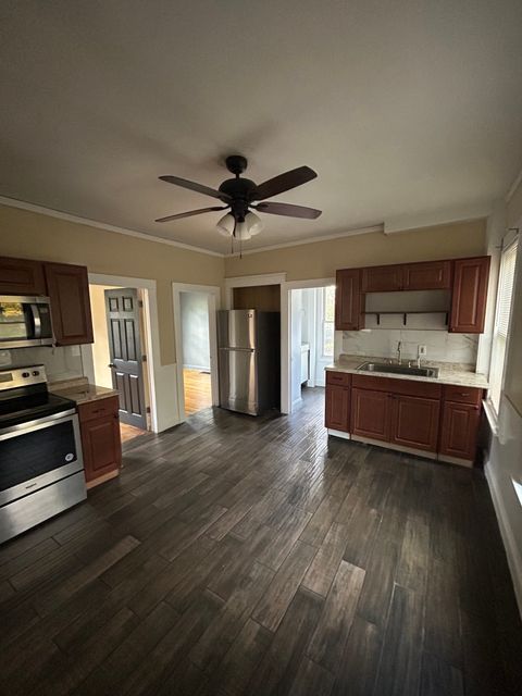 Photo of 39 Springdale Avenue, Meriden, CT 06451 (MLS # 24138538)