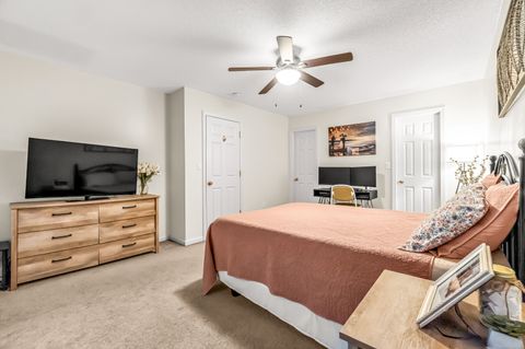 Tiny photo for 135 New Britain Avenue #24, Plainville, CT 06062 (MLS # 24137811)