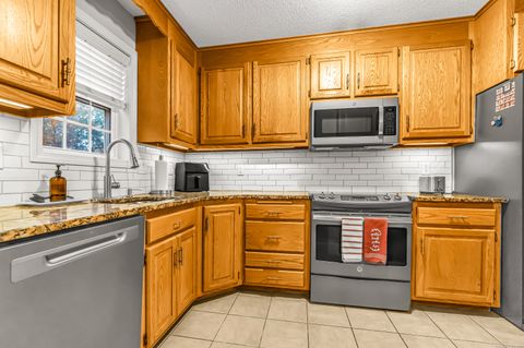 Tiny photo for 135 New Britain Avenue #24, Plainville, CT 06062 (MLS # 24137811)