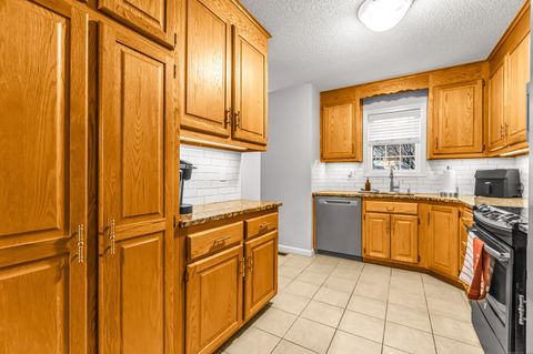 Tiny photo for 135 New Britain Avenue #24, Plainville, CT 06062 (MLS # 24137811)