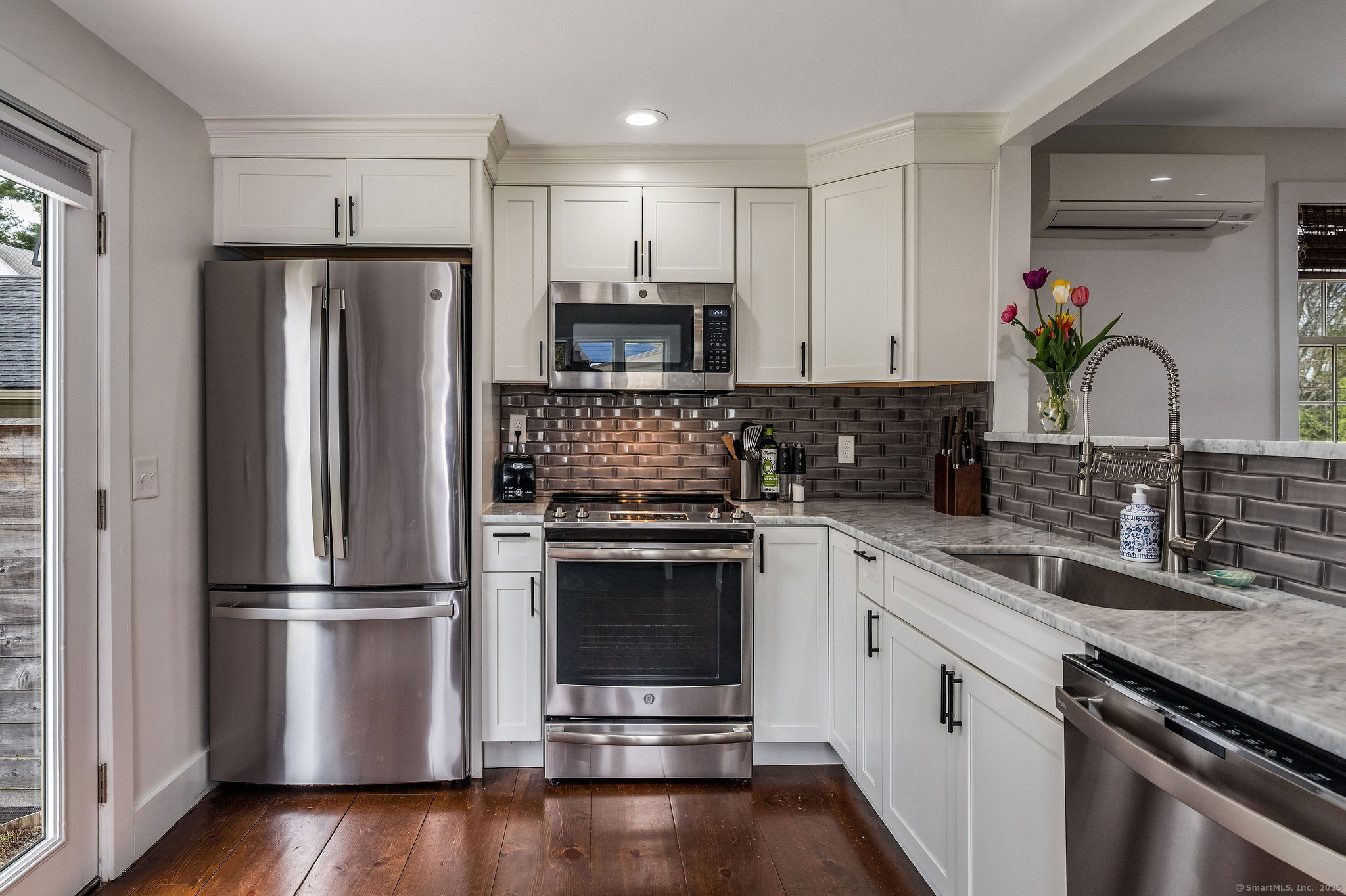 8 Hinckley Street, Stonington, Connecticut image 17