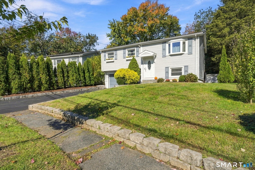 Photo of 6 Country Club Road, Norwalk, CT 06851 (MLS # 24215314)