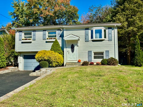 Photo of 6 Country Club Road, Norwalk, CT 06851 (MLS # 24215314)