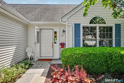 Tiny photo for 26 Village Court #26, Wilton, CT 06897 (MLS # 24200382)