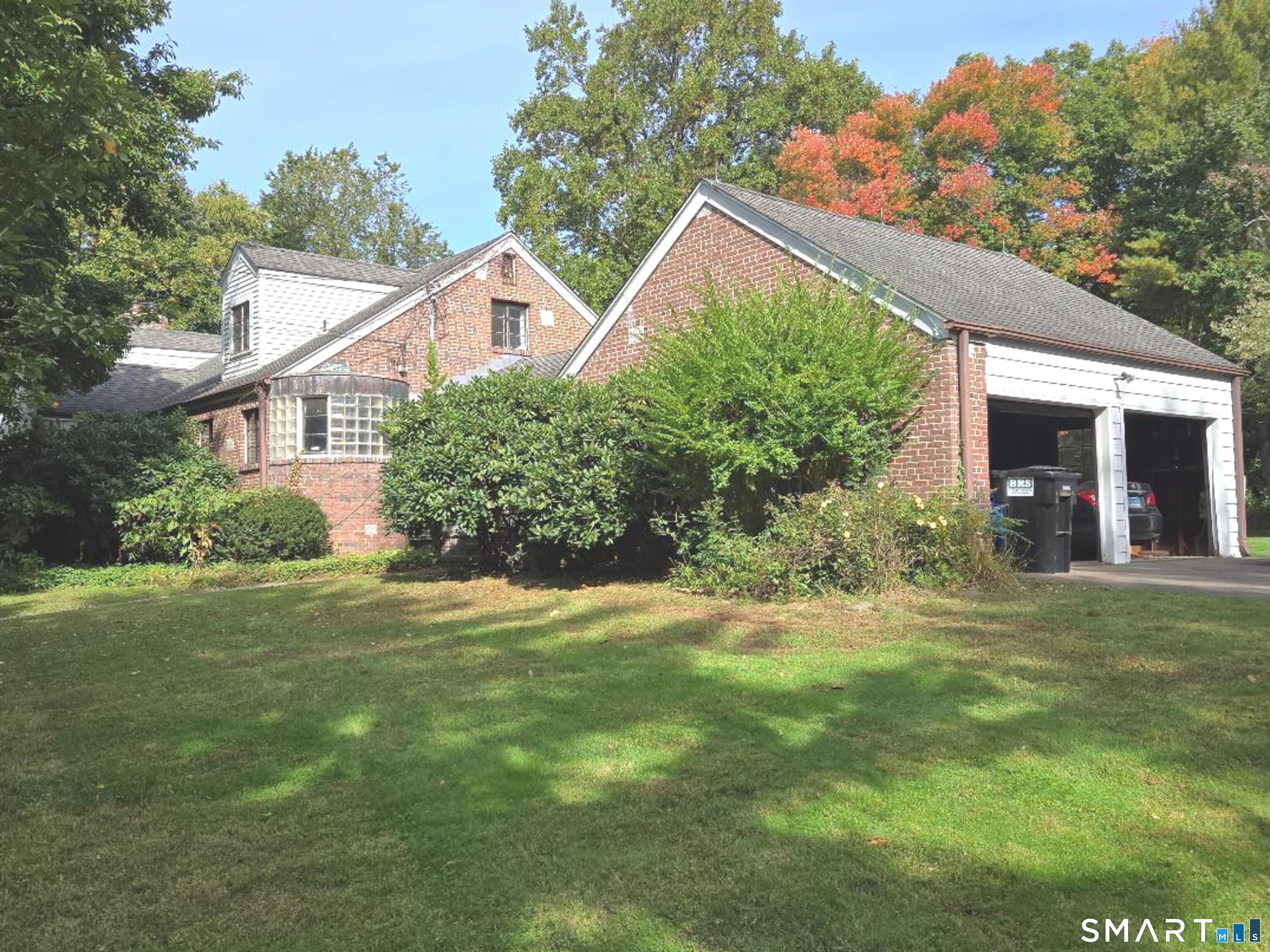 821 Bayberry Lane