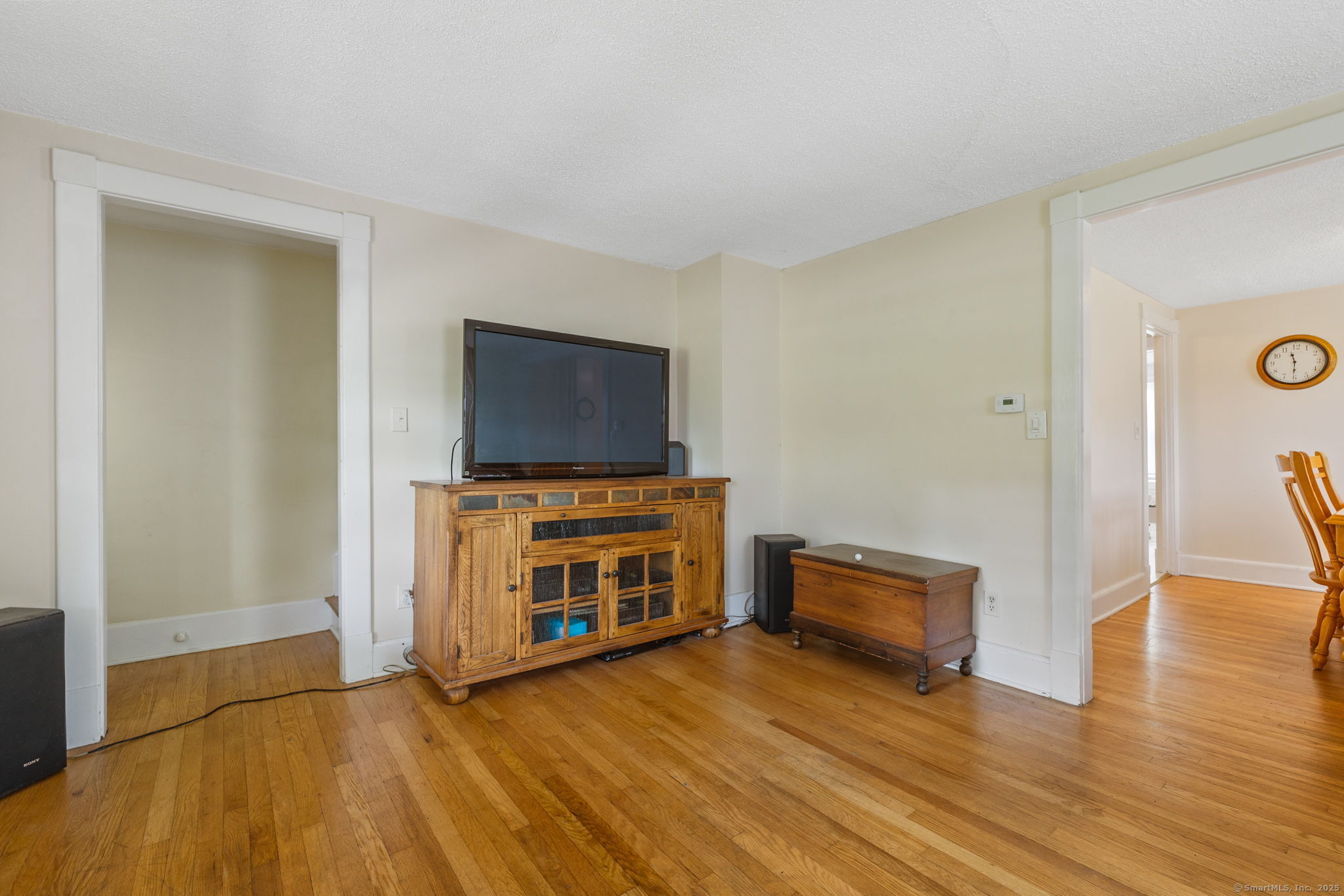 584 Main Street 2
