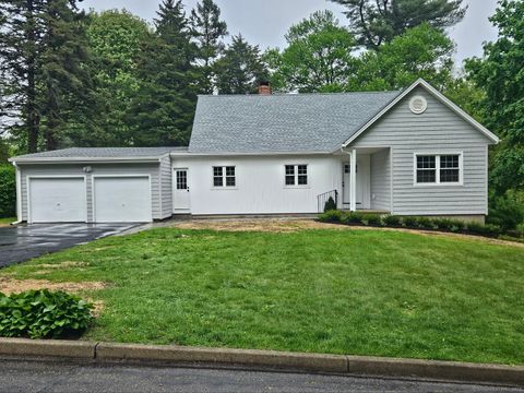 92 Lounsbury Road, Fairfield, CT 06825 - #: 24093904