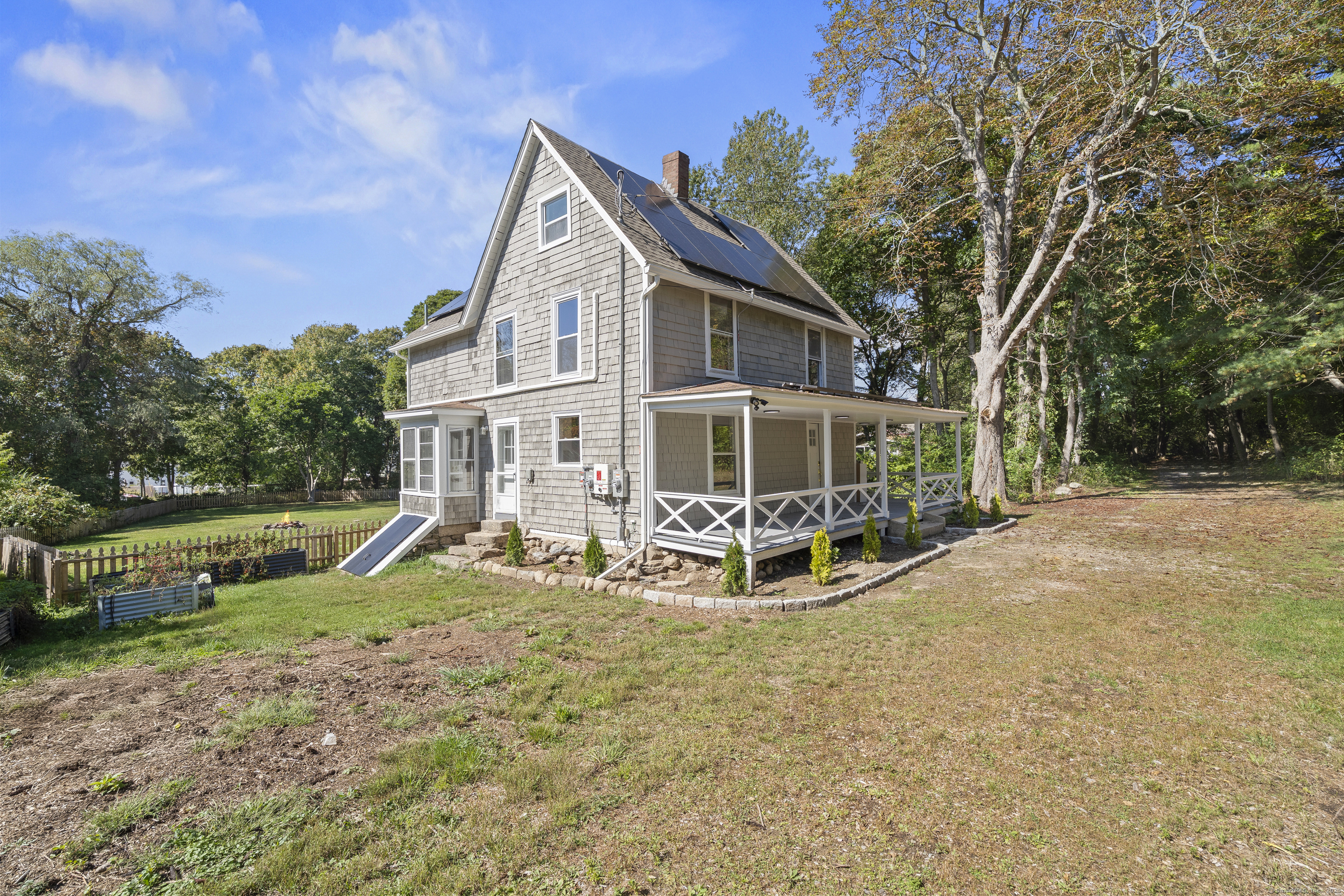 52B Millstone Road West