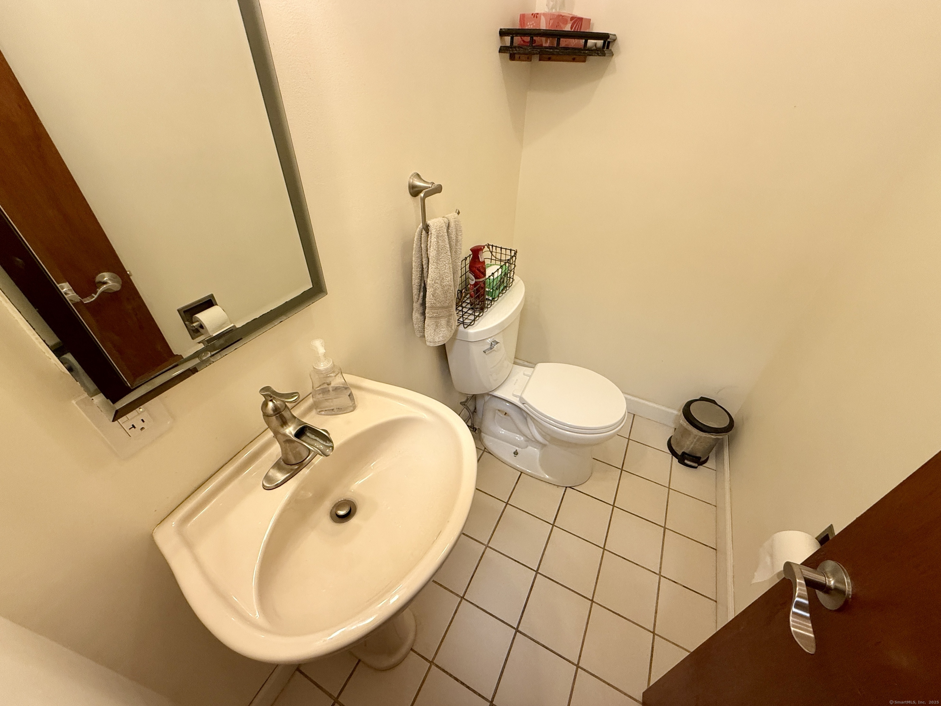 225 Guerdat Road, Torrington, Connecticut image 23