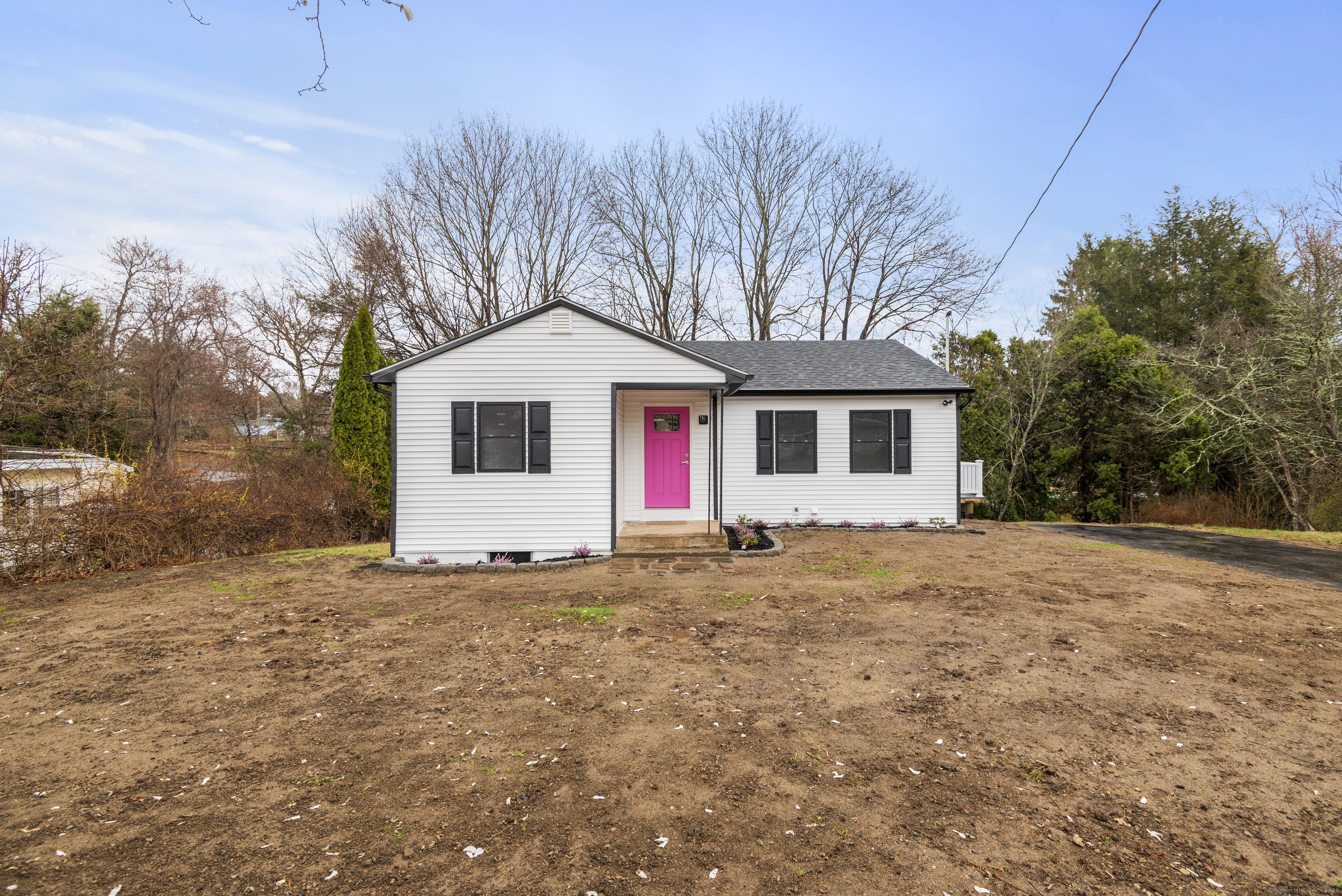8 Eddy Court, Montville, Connecticut image 2