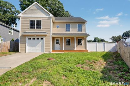 111 Vanguard St – Investment Home