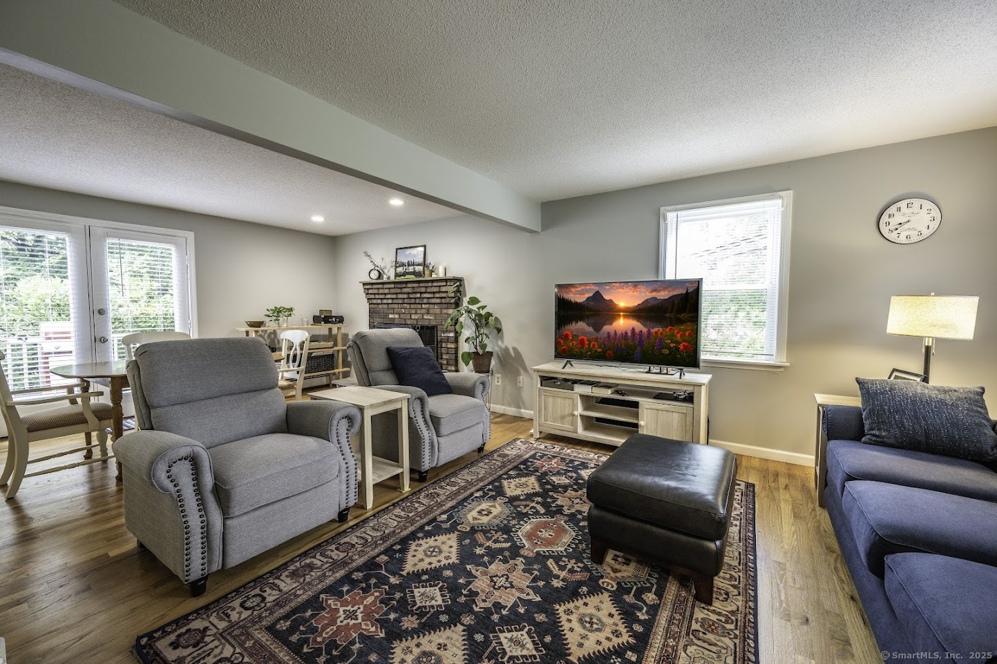 1018 Long Hill Road
