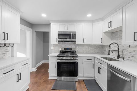 Tiny photo for 67 Bissell Street, Manchester, CT 06040 (MLS # 24143692)