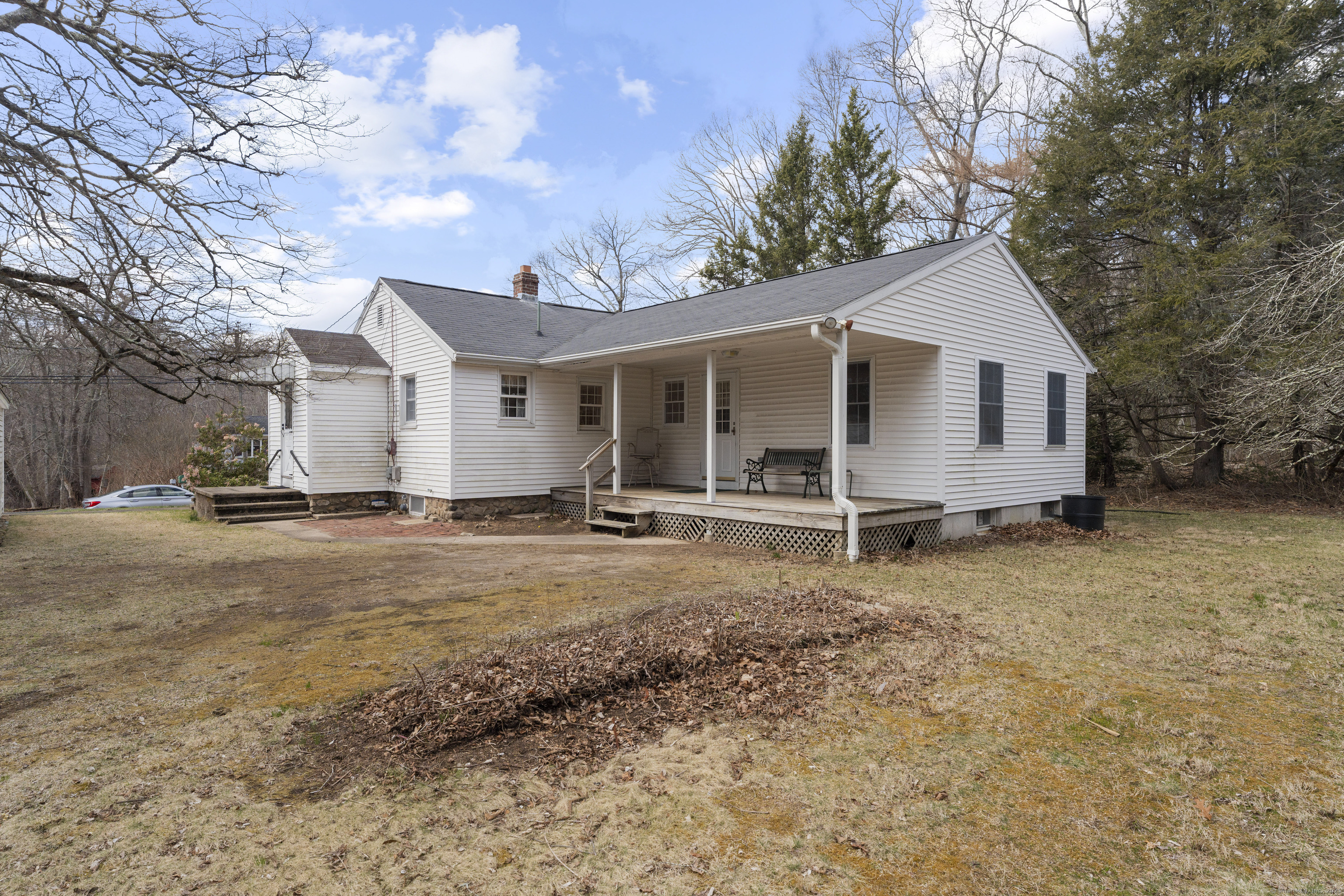 576 Noank Ledyard Road, Groton, Connecticut image 10