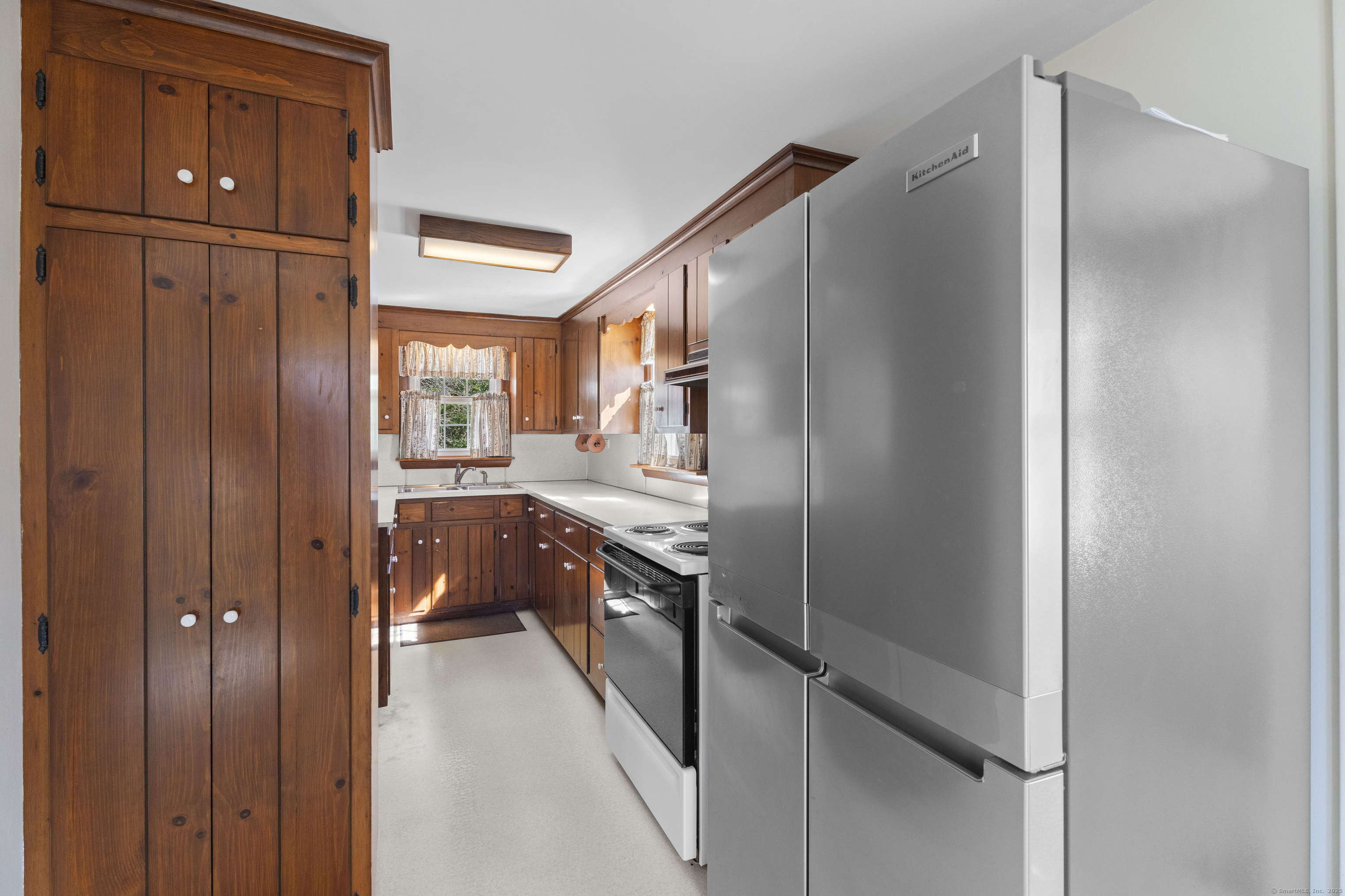 576 Noank Ledyard Road, Groton, Connecticut image 27