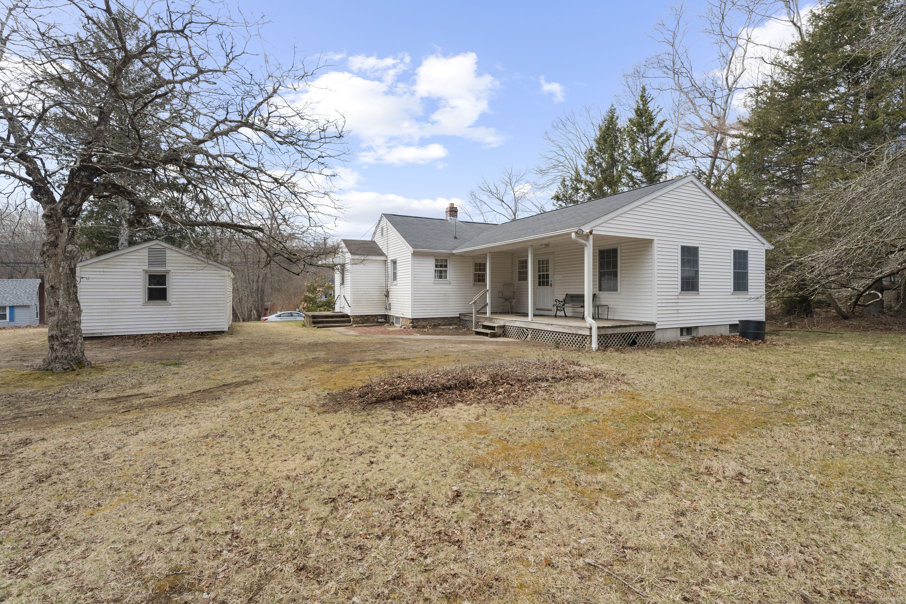 576 Noank Ledyard Road, Groton, Connecticut image 9