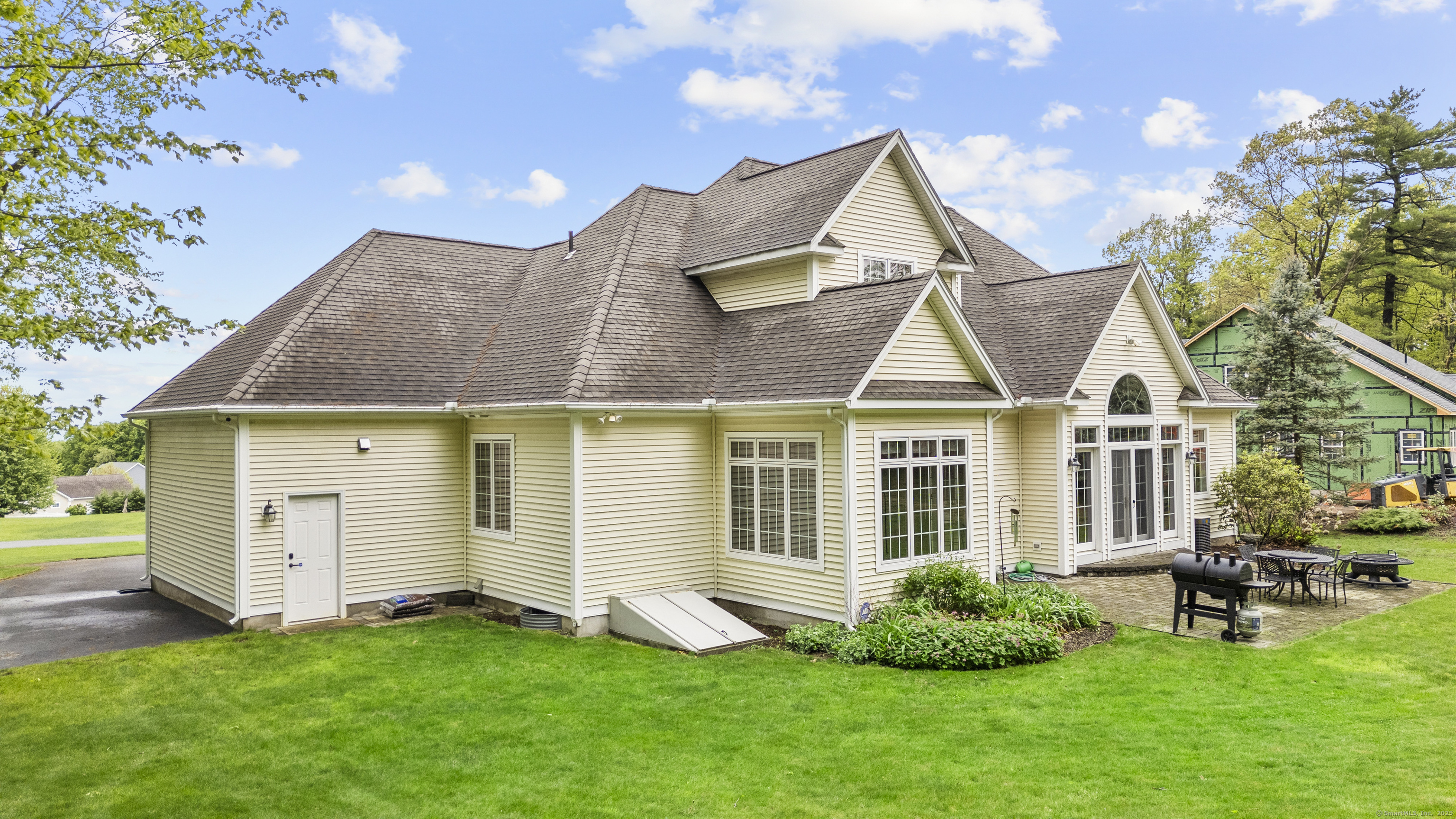 367 Bella Vista Lane