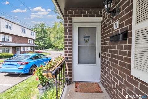 Tiny photo for 11 Savin Park #11, West Haven, CT 06516 (MLS # 24209453)
