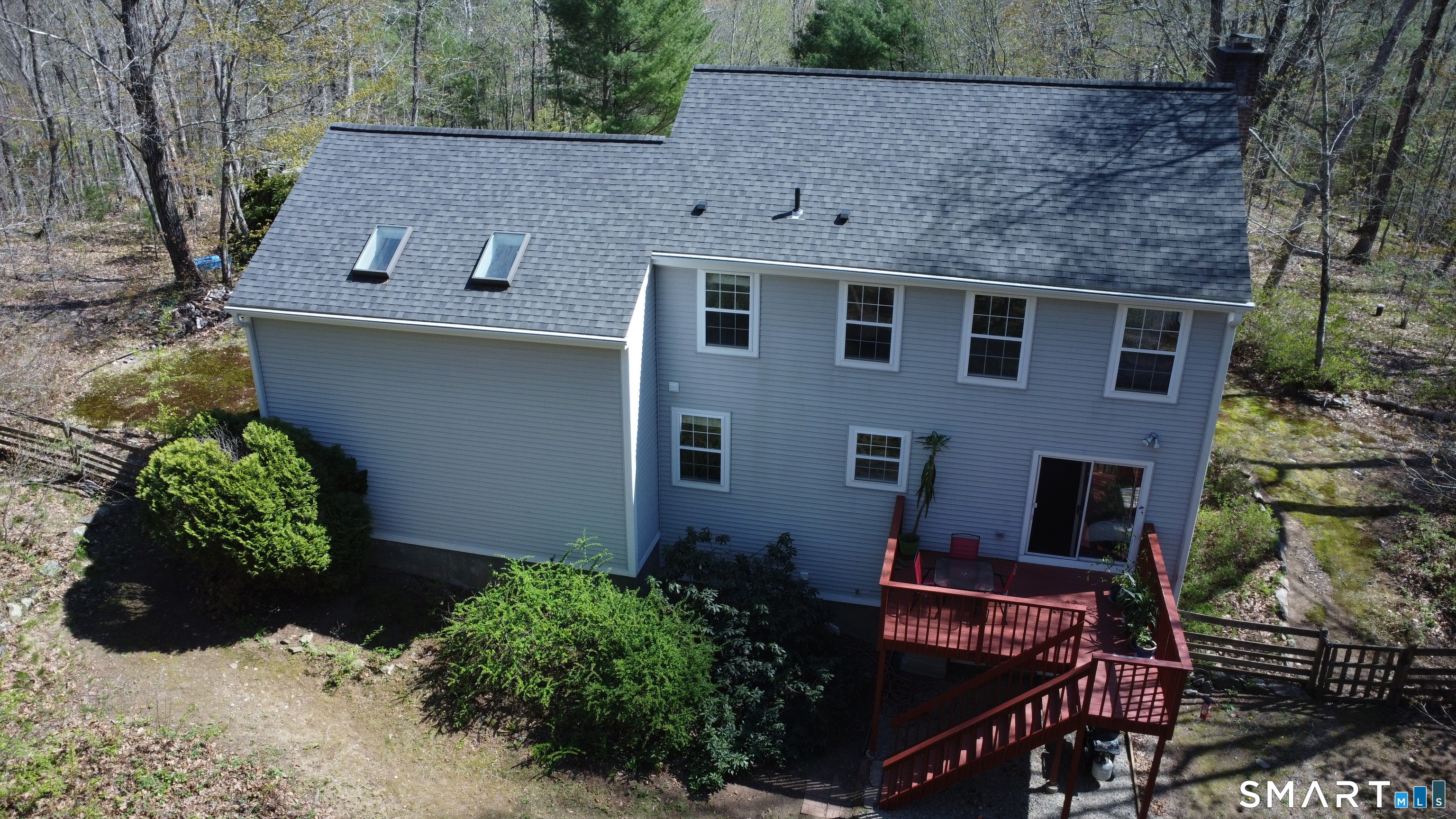 13 Nipmuck Road
