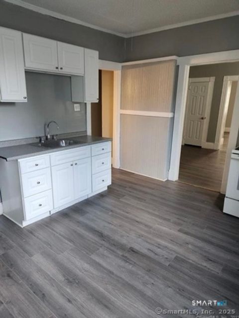 Tiny photo for 18 S Whitney Street #2N, Hartford, CT 06106 (MLS # 24145275)