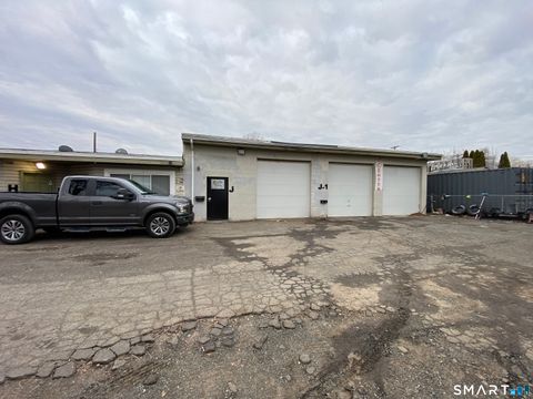 Tiny photo for 59 Old Broadway E, North Haven, CT 06473 (MLS # 24164303)