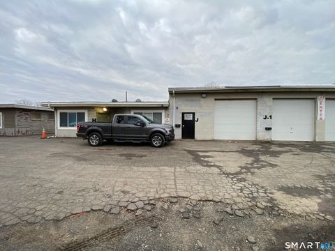 Tiny photo for 59 Old Broadway E, North Haven, CT 06473 (MLS # 24164303)