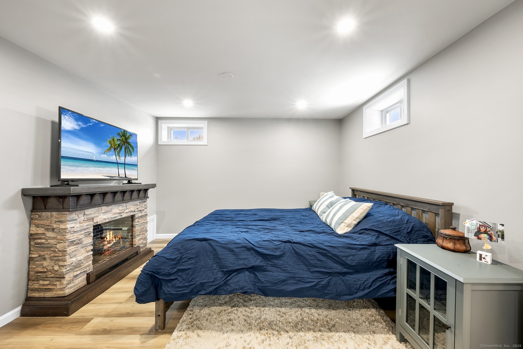 35 Bayshore Drive, New London, Connecticut image 15