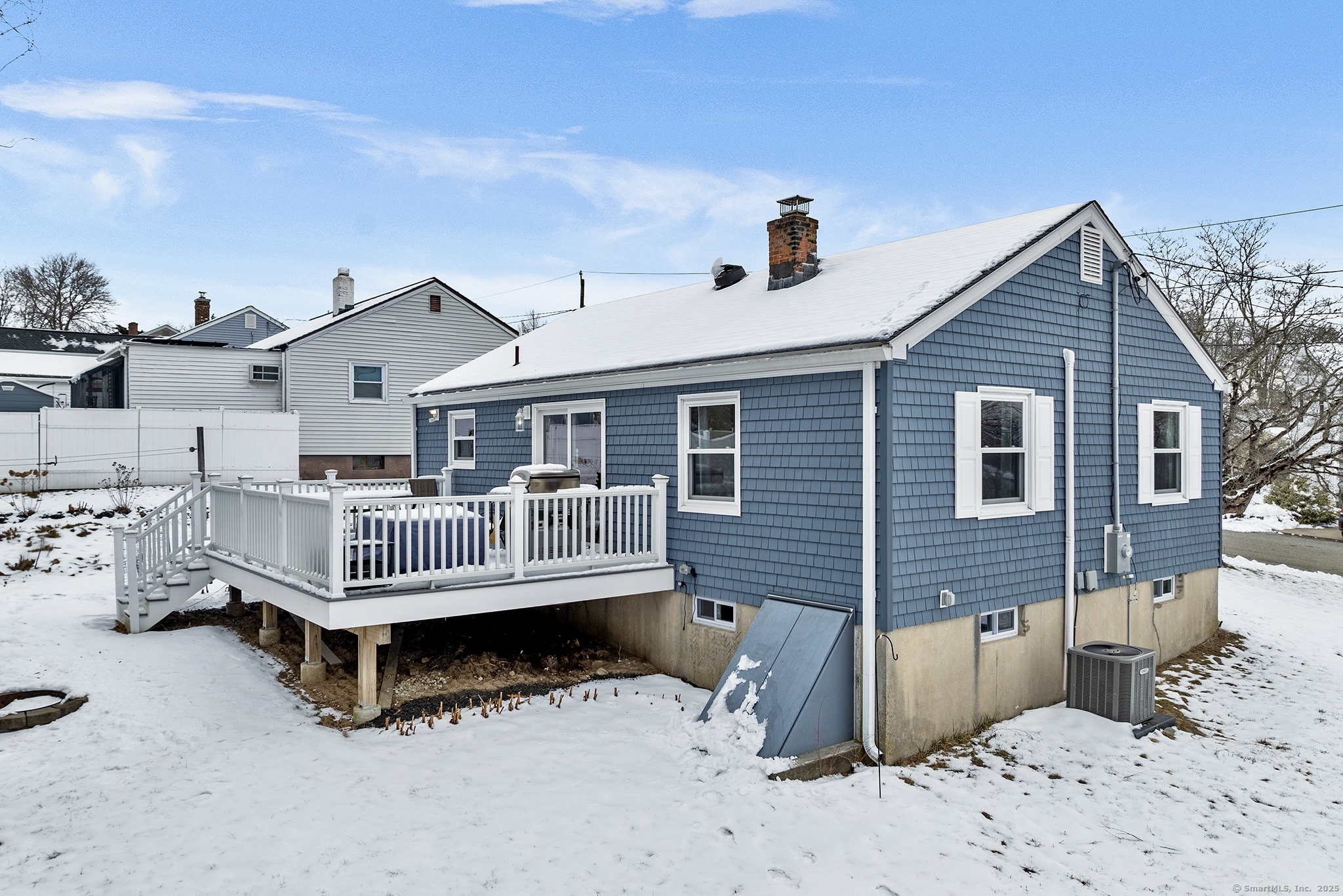 35 Bayshore Drive, New London, Connecticut image 22