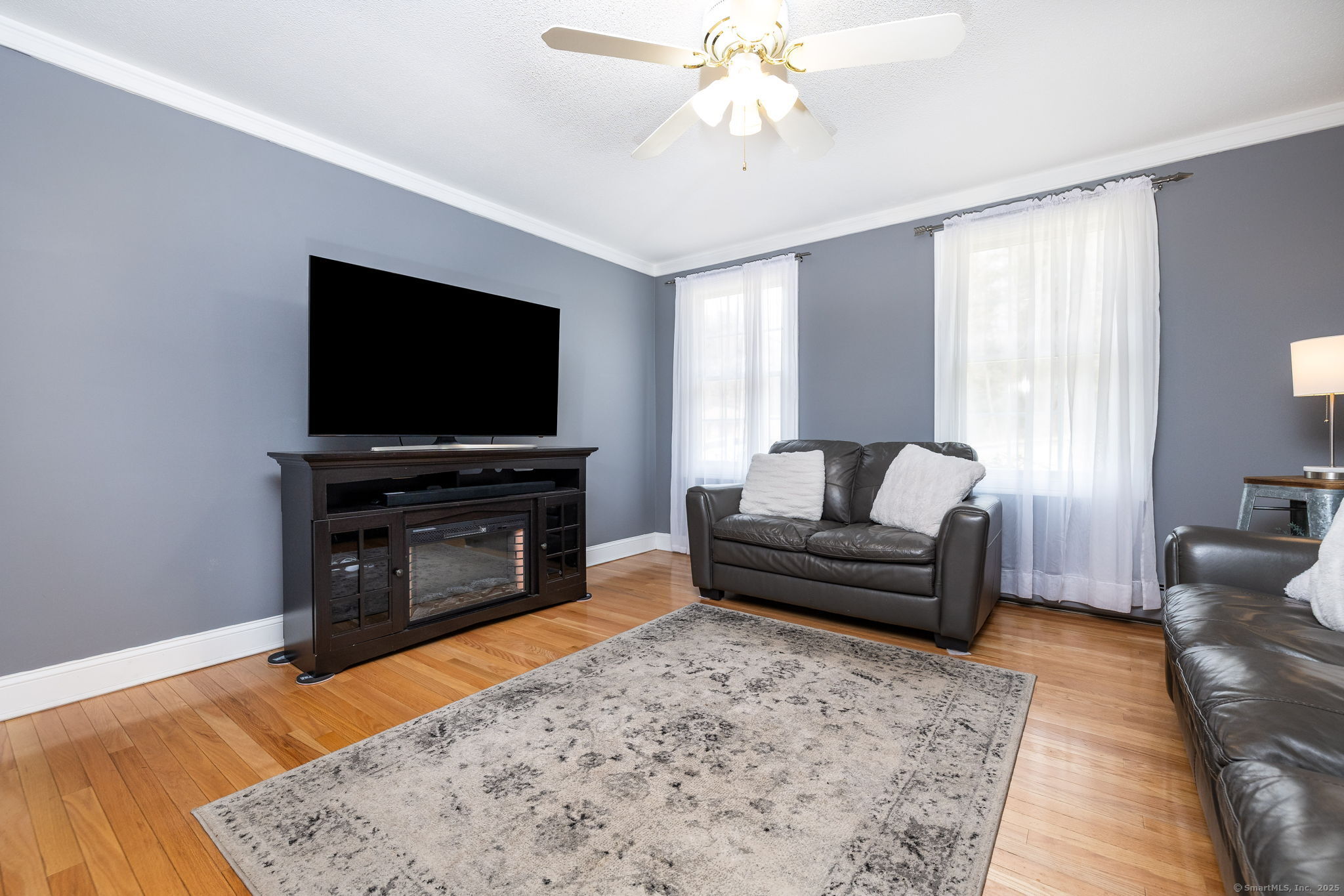 17 Tumble Brook Circle, Somers, Connecticut image 8