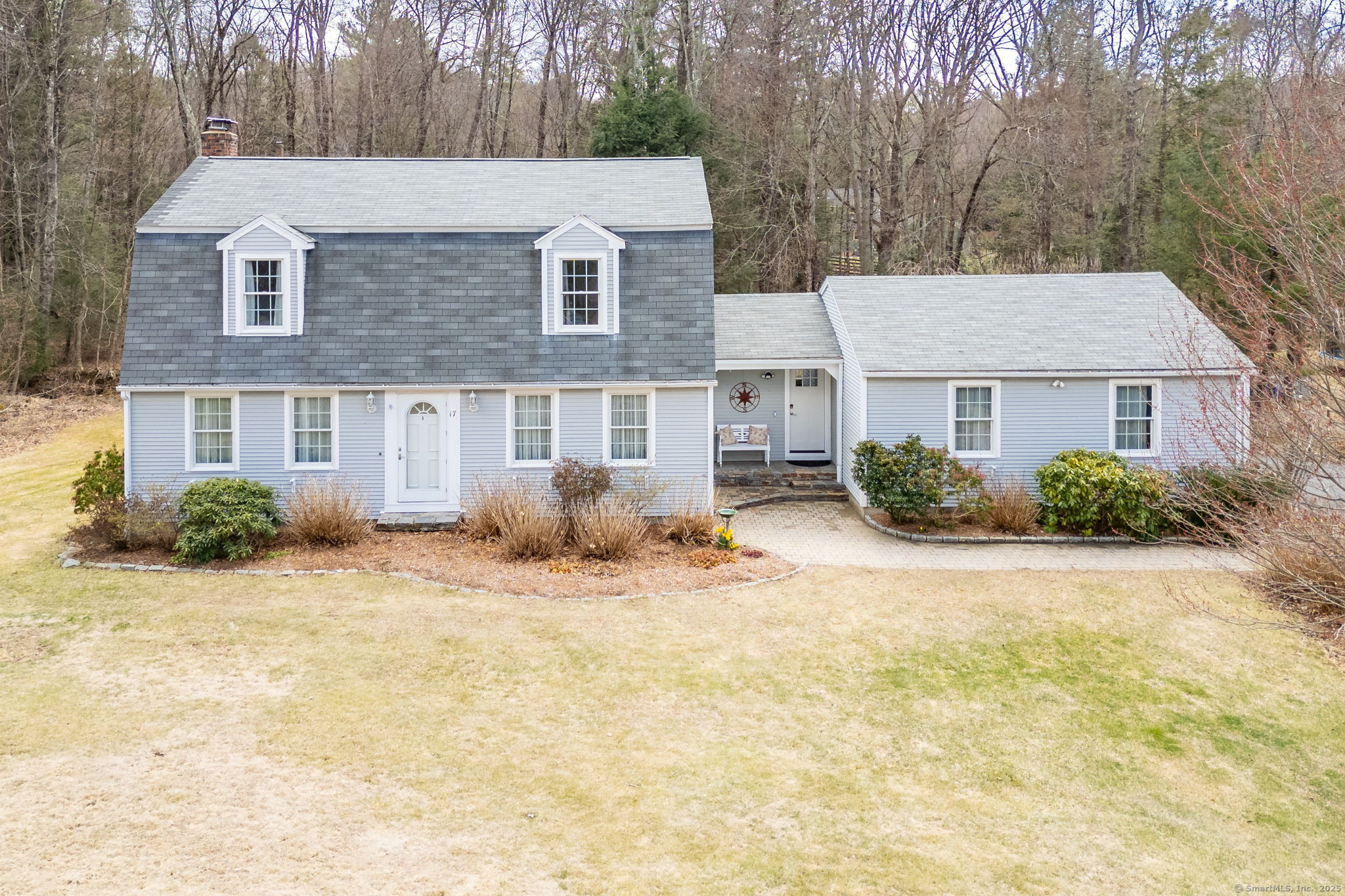 17 Tumble Brook Circle, Somers, Connecticut image 1