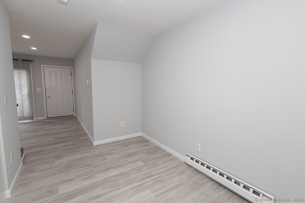295 Redstone Hill Road #APT 15, Bristol, Connecticut image 10