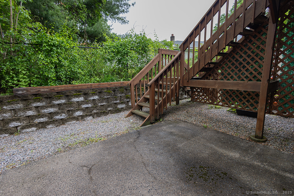 295 Redstone Hill Road #APT 15, Bristol, Connecticut image 29