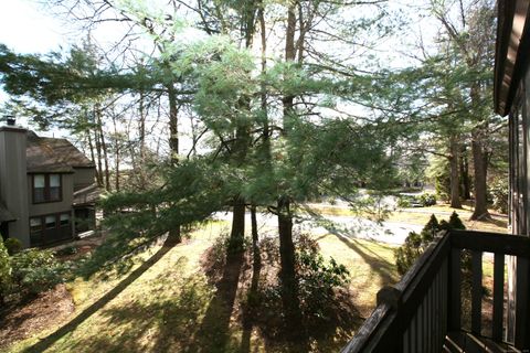 Tiny photo for 7 Twin Oak Court #7, Avon, CT 06001 (MLS # 24142623)