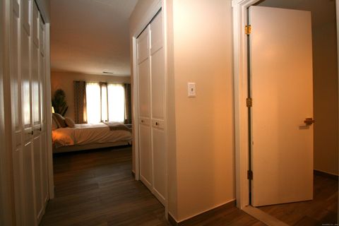 Tiny photo for 7 Twin Oak Court #7, Avon, CT 06001 (MLS # 24142623)