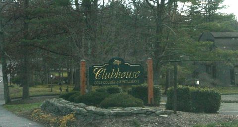 Tiny photo for 7 Twin Oak Court #7, Avon, CT 06001 (MLS # 24142623)