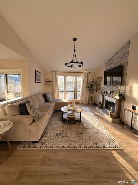 Tiny photo for 7 Twin Oak Court #7, Avon, CT 06001 (MLS # 24142623)