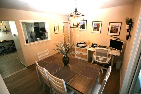 Tiny photo for 7 Twin Oak Court #7, Avon, CT 06001 (MLS # 24142623)