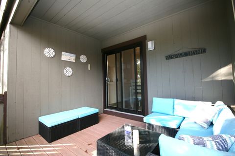 Tiny photo for 7 Twin Oak Court #7, Avon, CT 06001 (MLS # 24142623)