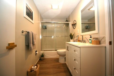 Tiny photo for 7 Twin Oak Court #7, Avon, CT 06001 (MLS # 24142623)