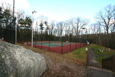 Tiny photo for 7 Twin Oak Court #7, Avon, CT 06001 (MLS # 24142623)