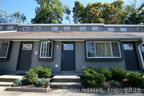 Rental Property at East Grand Avenue 6, New Haven, Connecticut - Bedrooms: 1 
Bathrooms: 1 
Rooms: 4  - $1,500 MO.