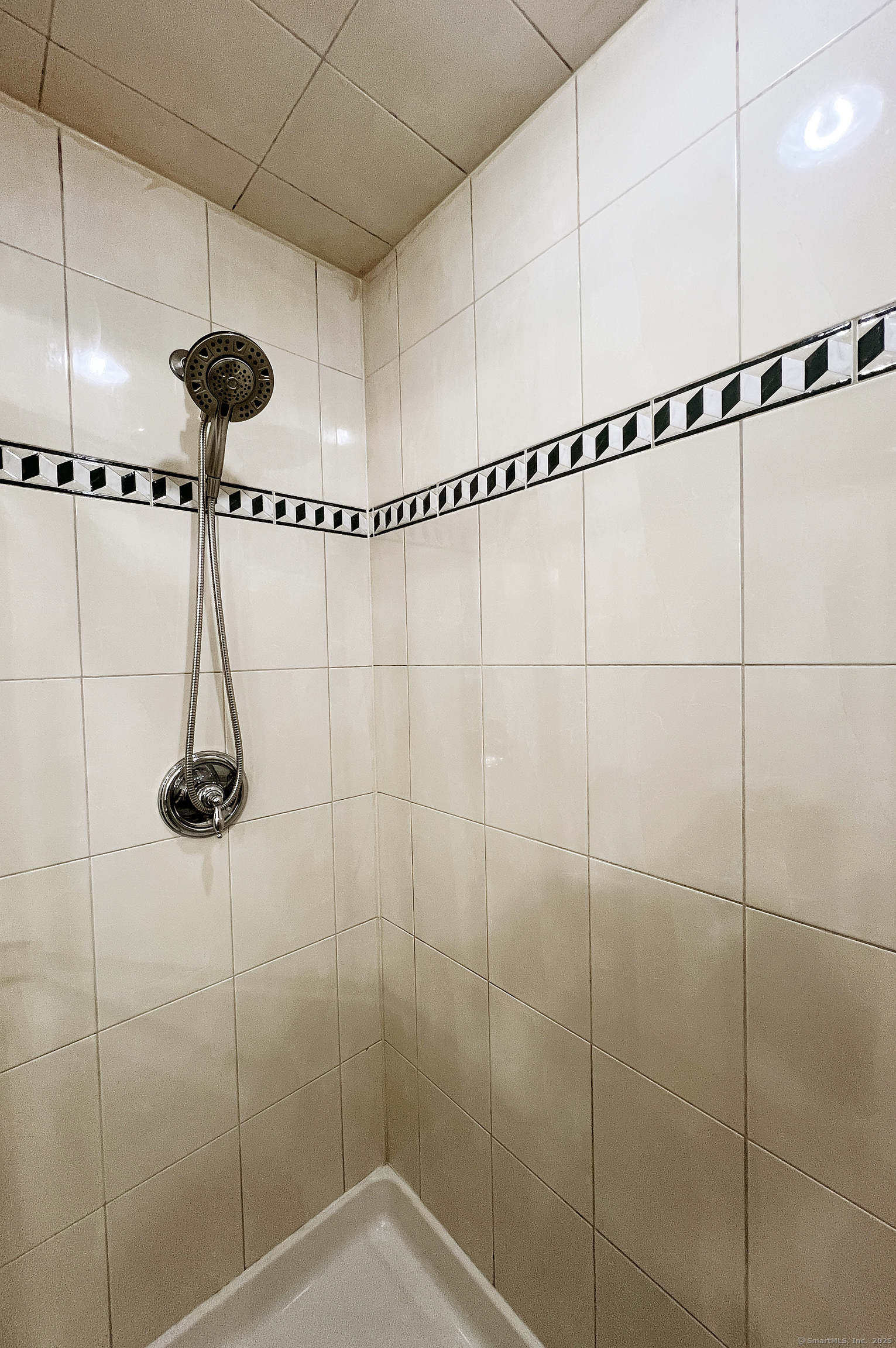 83 Lawrence Avenue #83, Danbury, Connecticut image 23