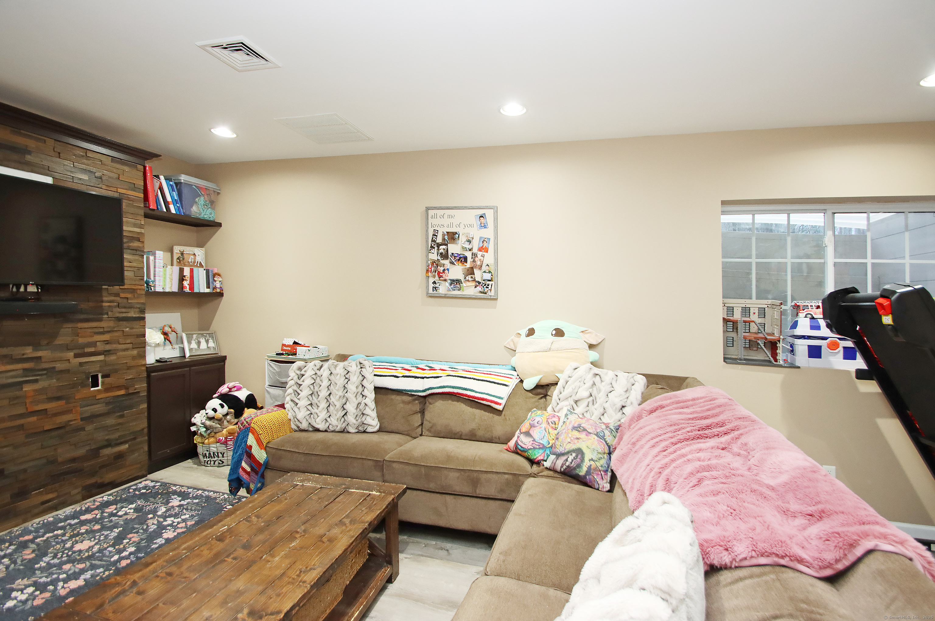 83 Lawrence Avenue #83, Danbury, Connecticut image 35