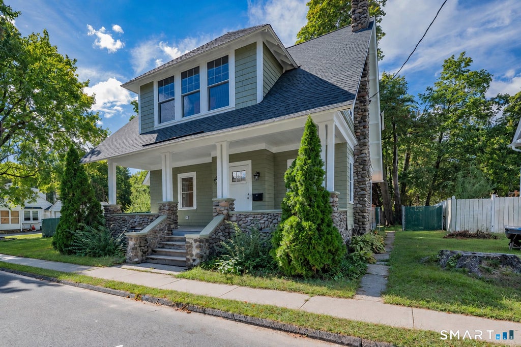 Photo of 11 Strong Court, Plainville, CT 06062 (MLS # 24208834)